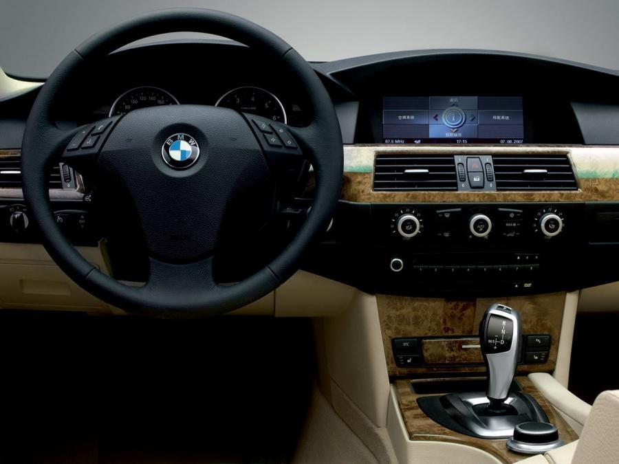 Торпедо BMW Brilliance 530Li 2007 года  (CN) (фото 2 из 33)